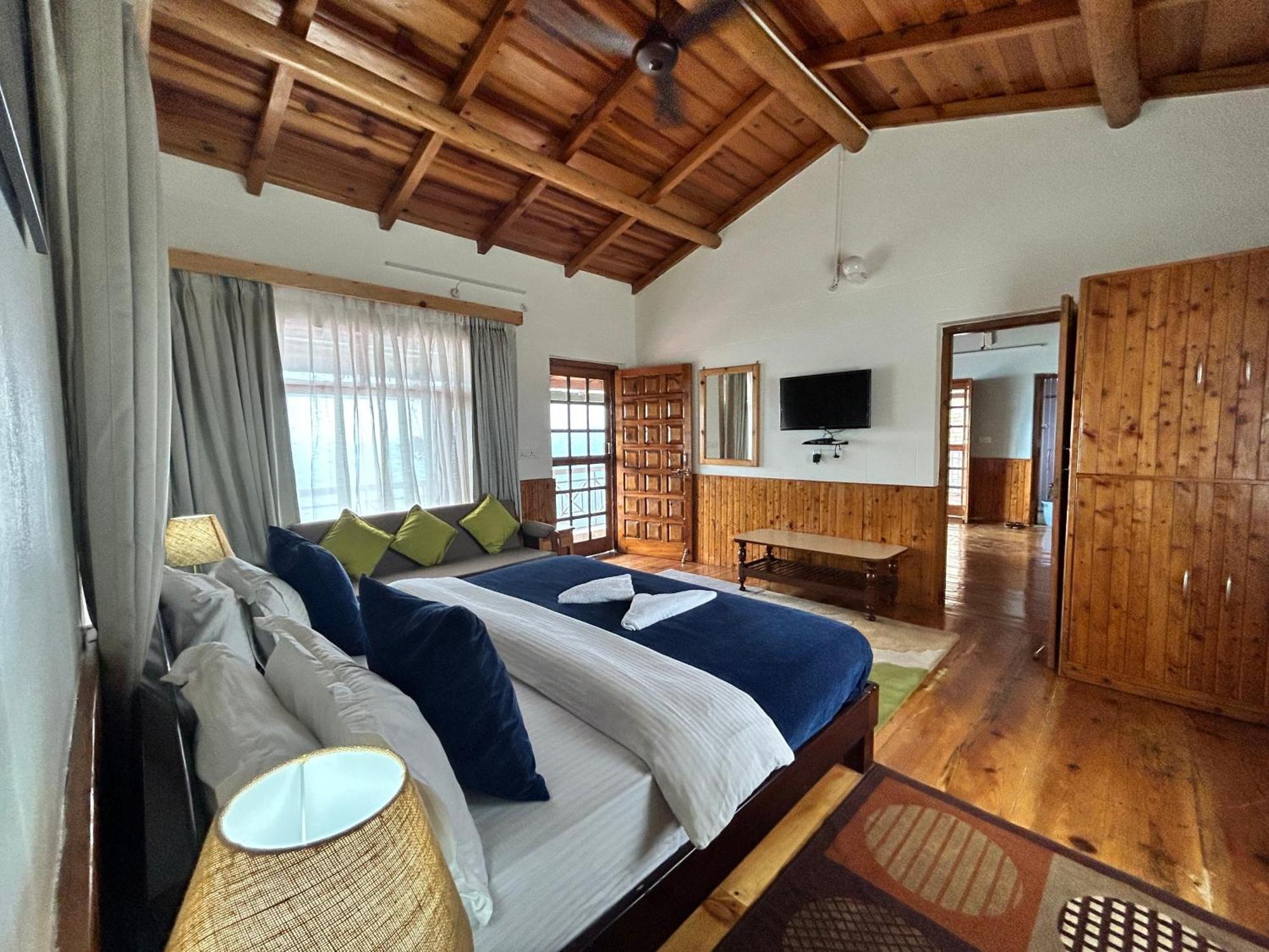 Kasar Himalaya Holiday Resort, Binsar Rd Алмора Экстерьер фото