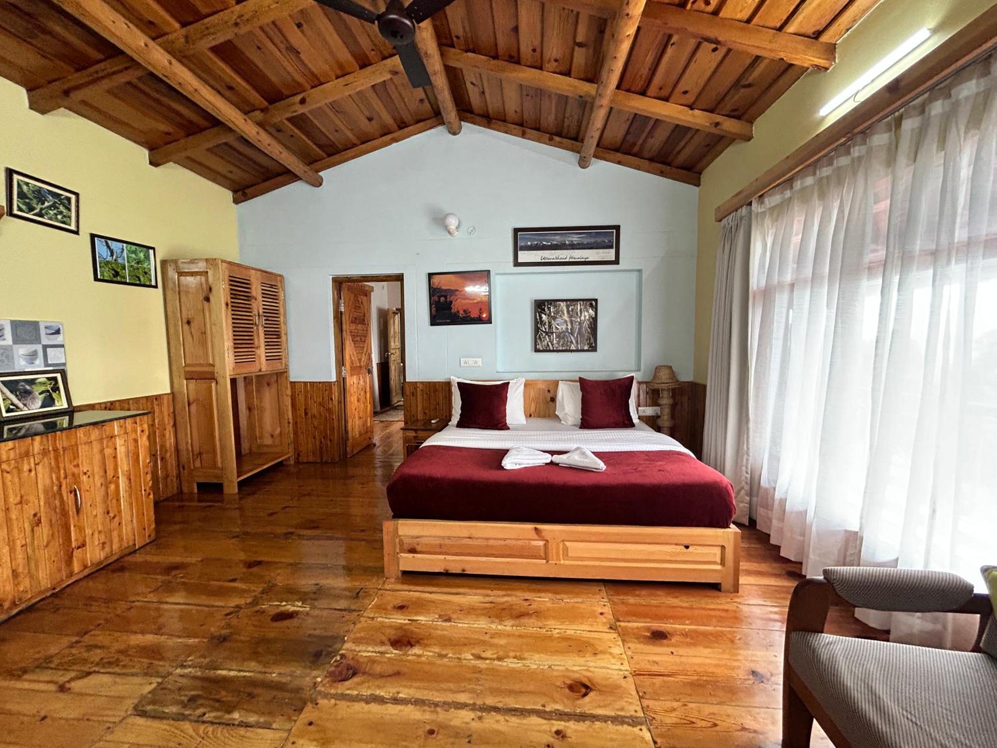 Kasar Himalaya Holiday Resort, Binsar Rd Алмора Экстерьер фото