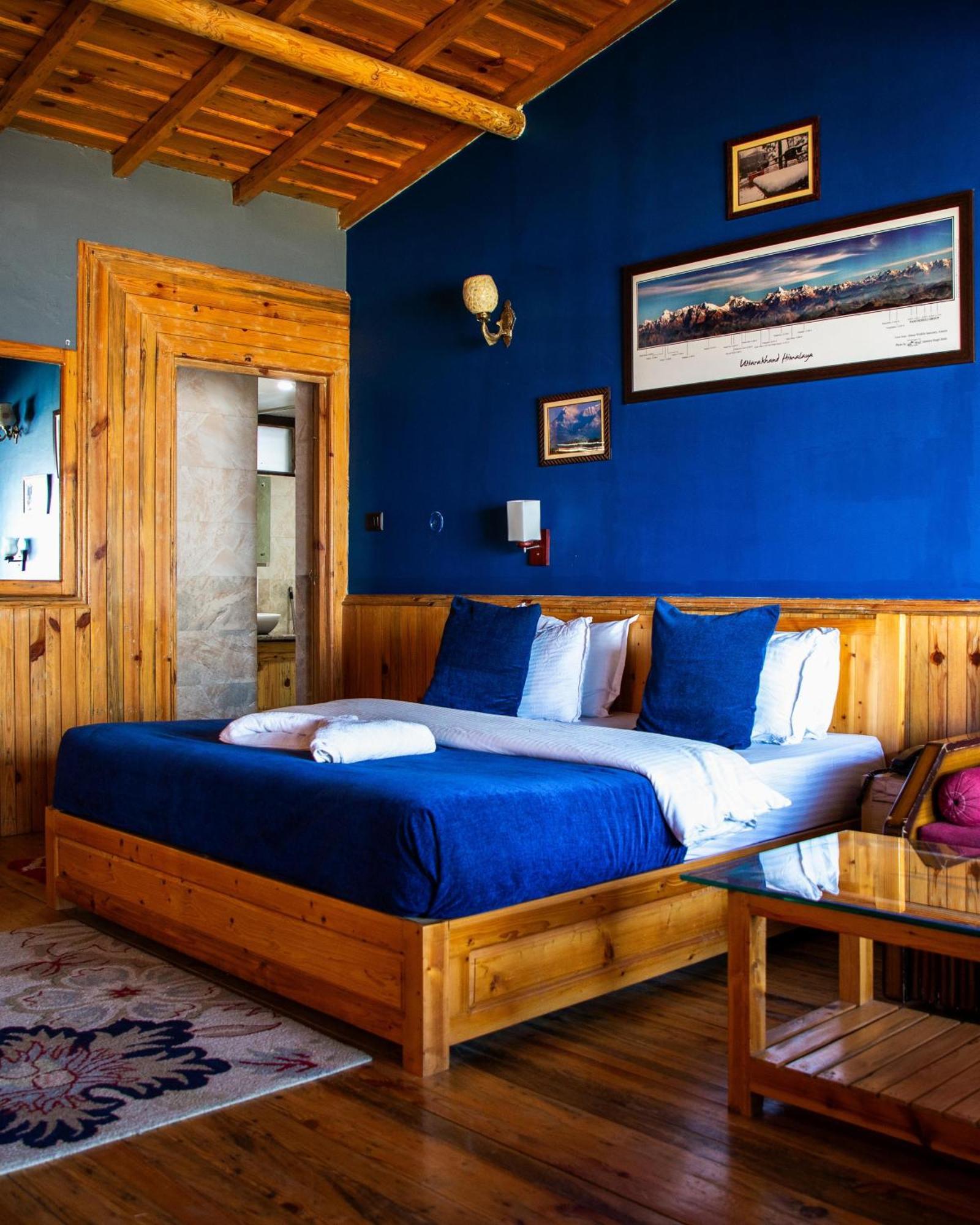 Kasar Himalaya Holiday Resort, Binsar Rd Алмора Экстерьер фото