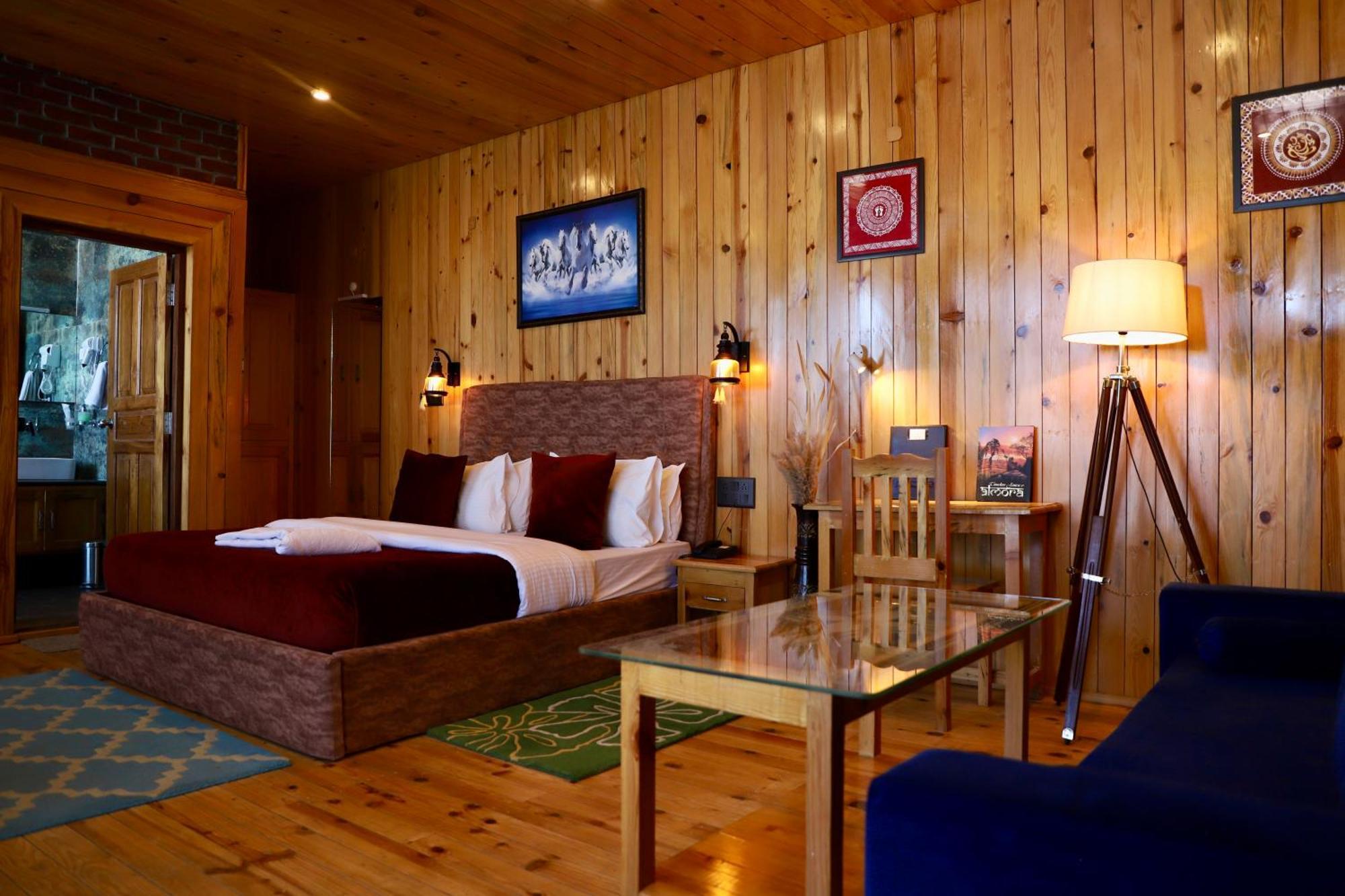 Kasar Himalaya Holiday Resort, Binsar Rd Алмора Экстерьер фото